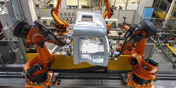Roboterschweißen Rohkarosse